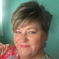 a profile photograph of Vicki Pendleton