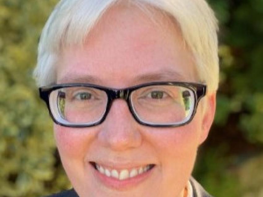 a photograph of Dr. Jennifer Jones-Vanderleest
