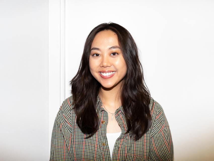 a profile photograph of Linda Kim