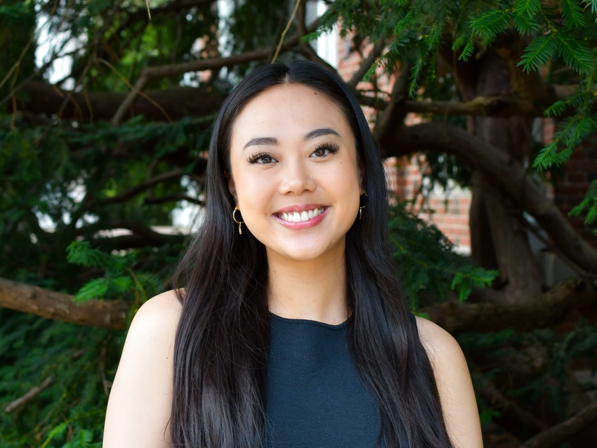 a profile photograph of Linda Kim