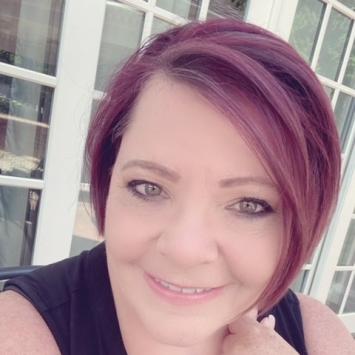 a profile photograph of Rebecca Flanagan