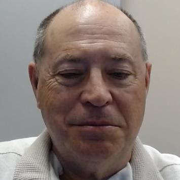 a profile photograph of Roy Tapp